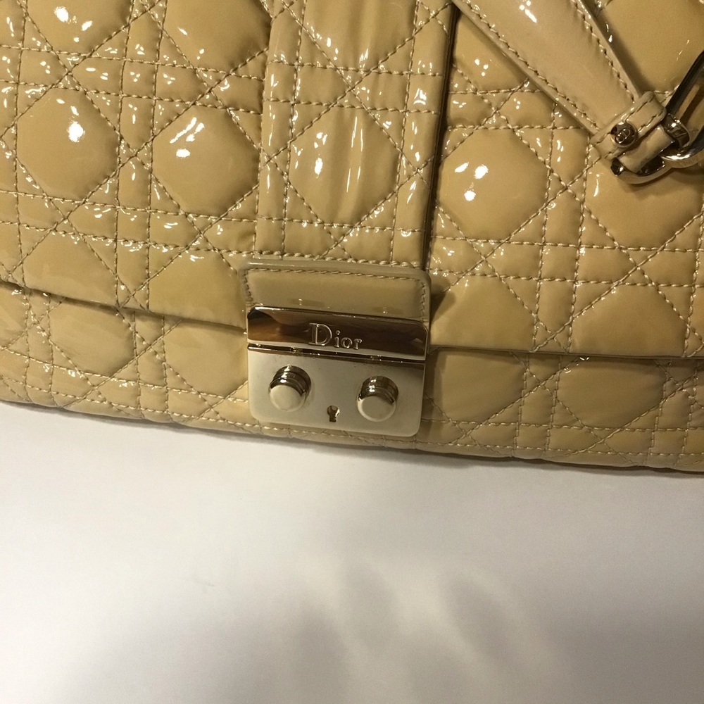 💔SOLD! HOST PICK DIOR NEW LOCK FLAP BAG - Picture 4 of 16